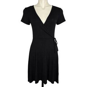 NWT ANTISTAR Women’s Wrap Short Sleeve Dress Soft Lightweight Black Small